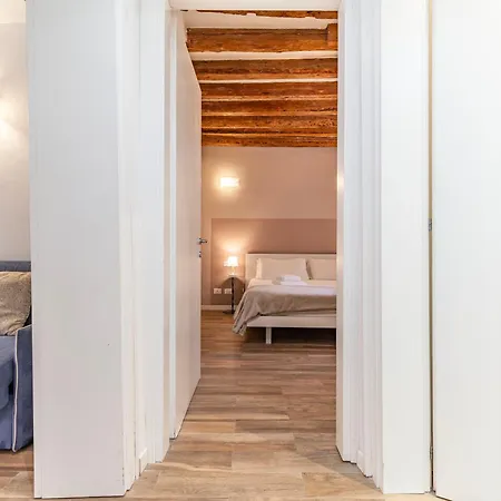 Ca' Della Darsena - Arsenale By Wonderful Italy Apartment Venice
